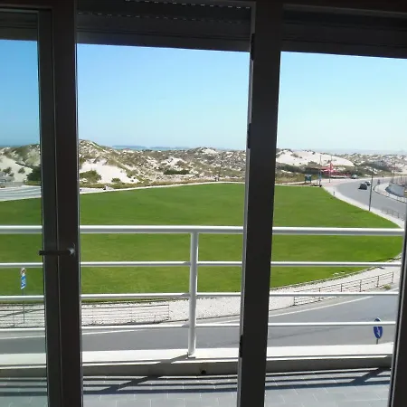 - Frente A E Vista Mar * Пениши